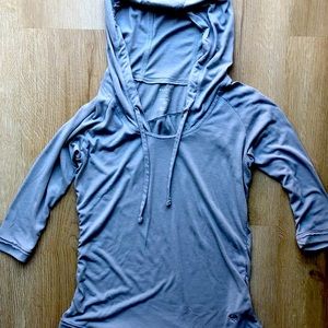 Mountain Hardware Top Size Small
